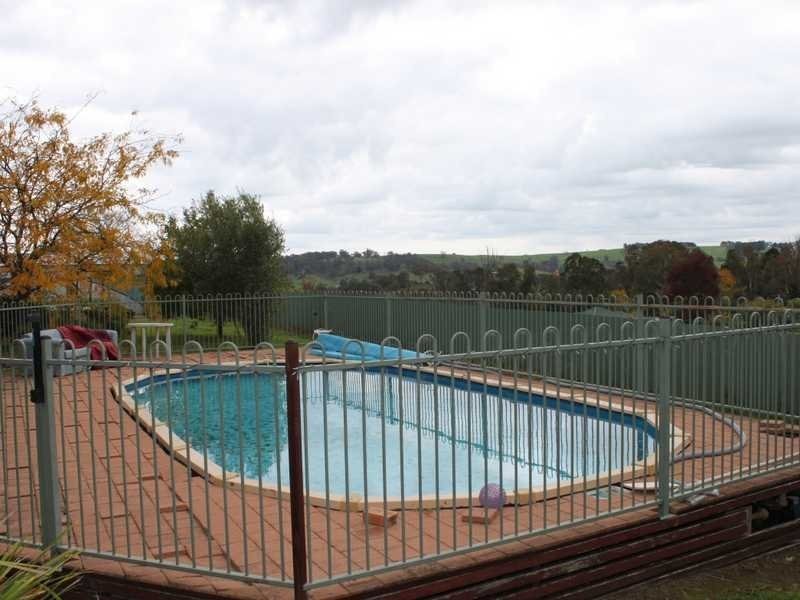 9 Power Street, Tumbarumba NSW 2653