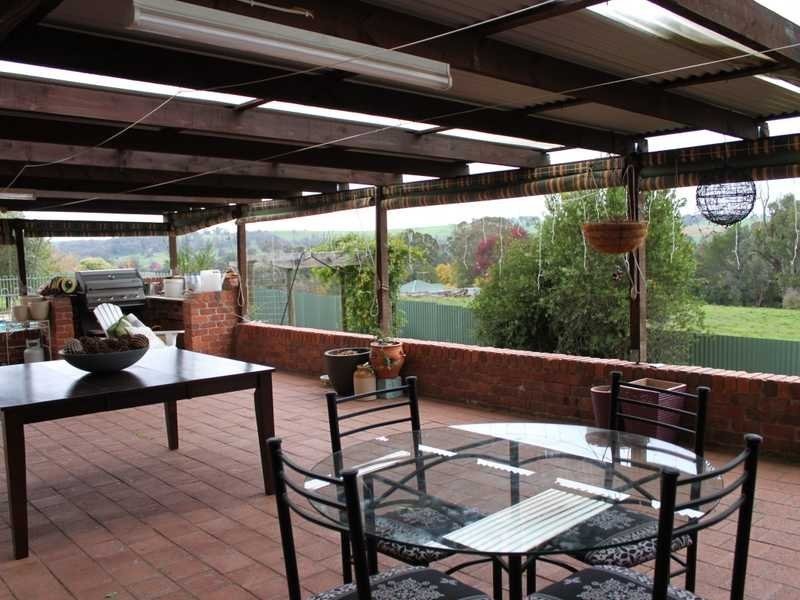 9 Power Street, Tumbarumba NSW 2653