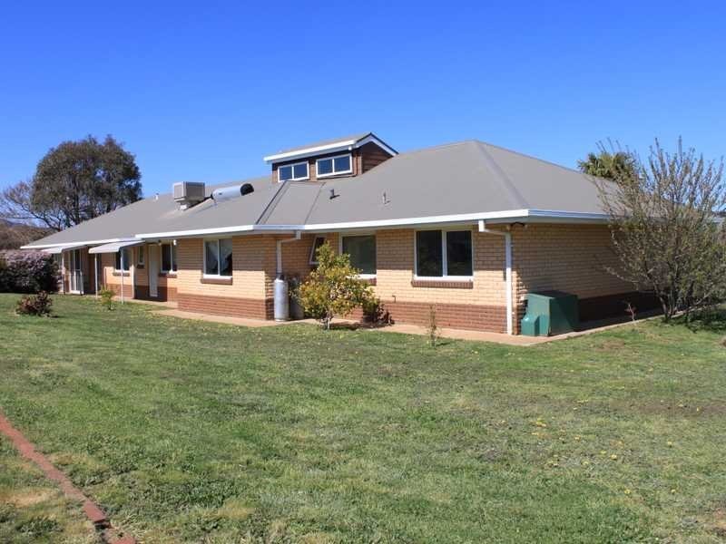 19 Chisholm Street, Tumbarumba NSW 2653