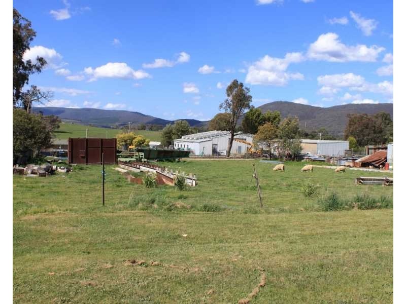 6-8 McMeekin Street, Tumbarumba NSW 2653