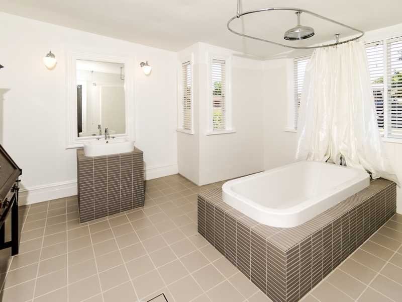 9 Prince Street, Tumbarumba NSW 2653