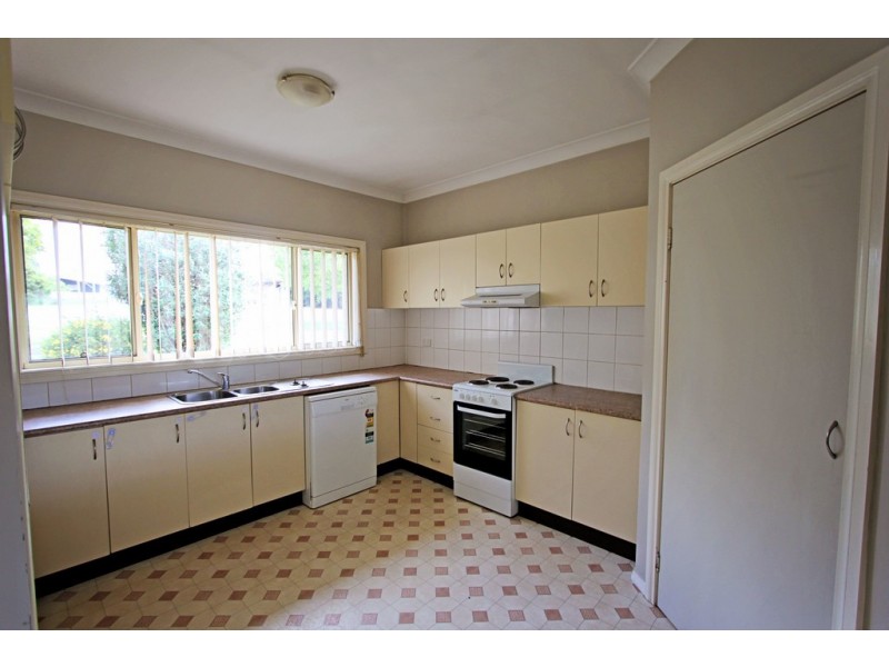 106 Albury Street, Tumbarumba NSW 2653