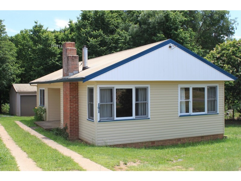 101 Winton Street, Tumbarumba NSW 2653