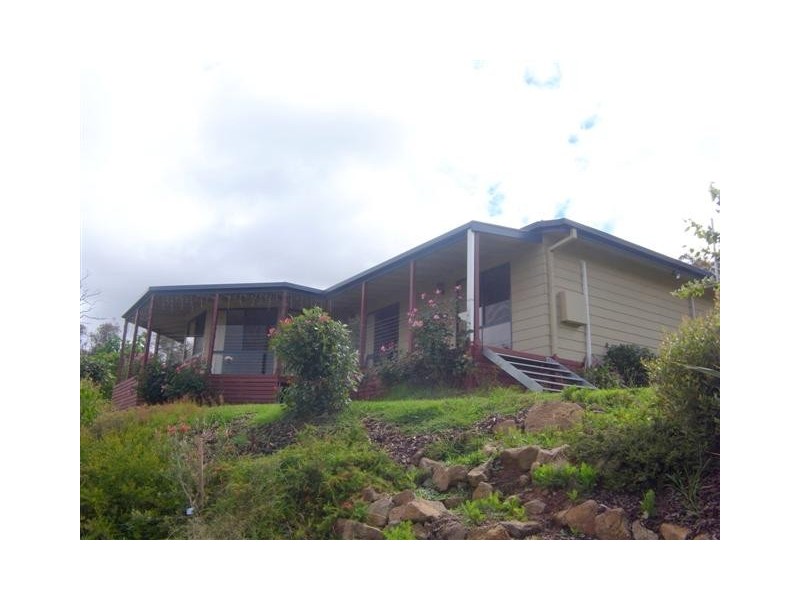 64 Power St, Tumbarumba NSW 2653