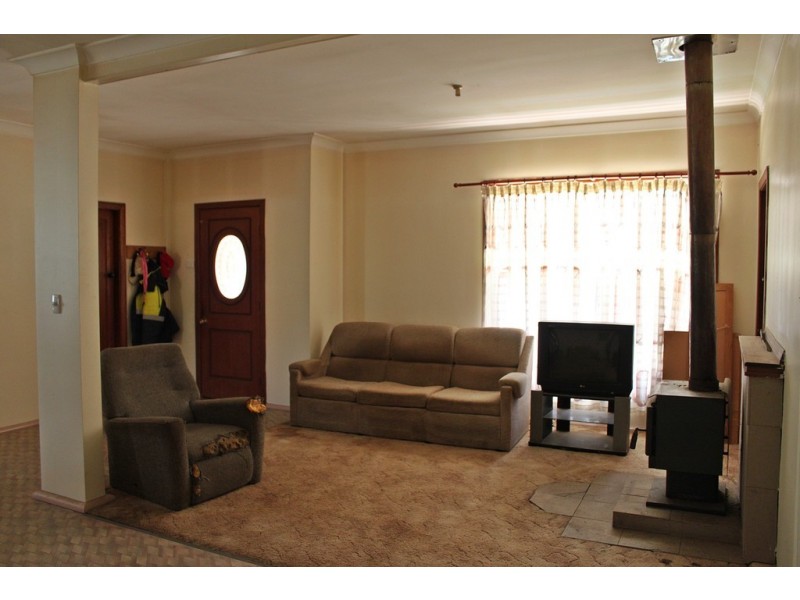 111 Batlow Road, Tumbarumba NSW 2653