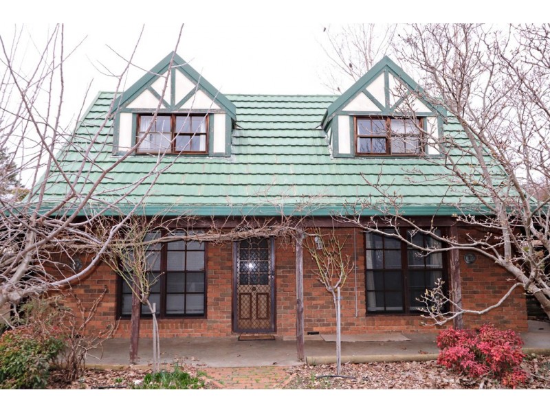 108 Winton St, Tumbarumba NSW 2653