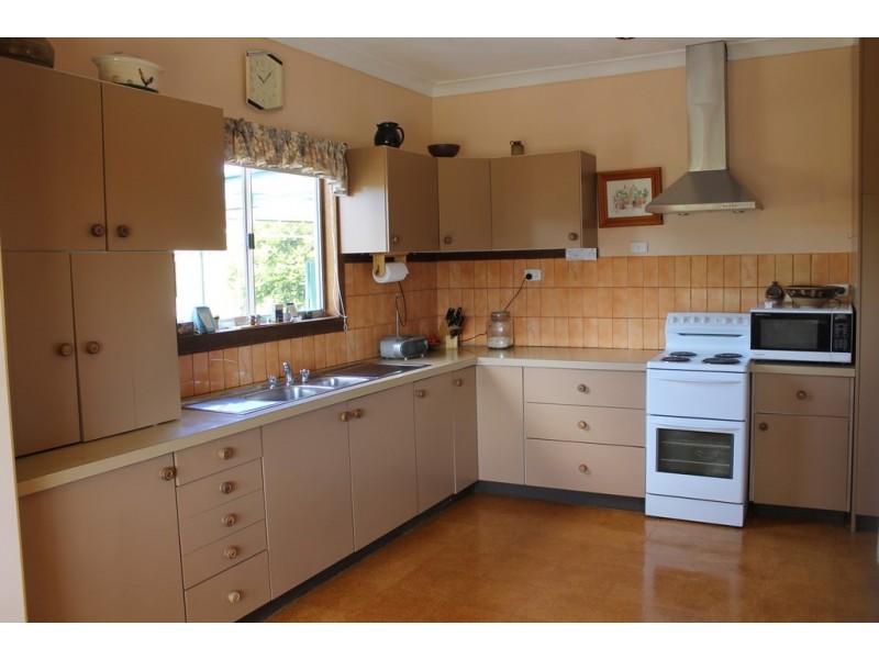 35 Bogong Street, Tumbarumba NSW 2653
