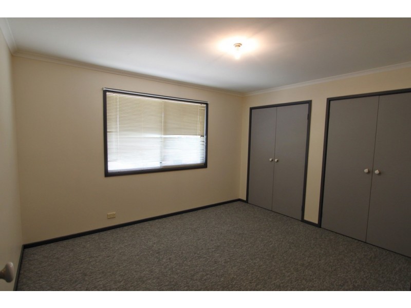 2 Lyne St WEST, Tumbarumba NSW 2653