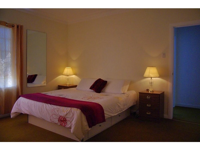 2 Park Street, Tumbarumba NSW 2653