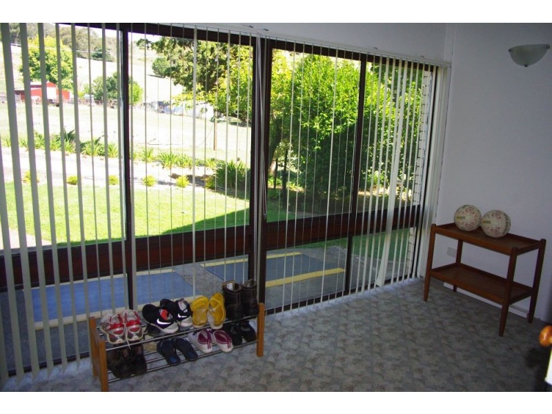 2 Park Street, Tumbarumba NSW 2653