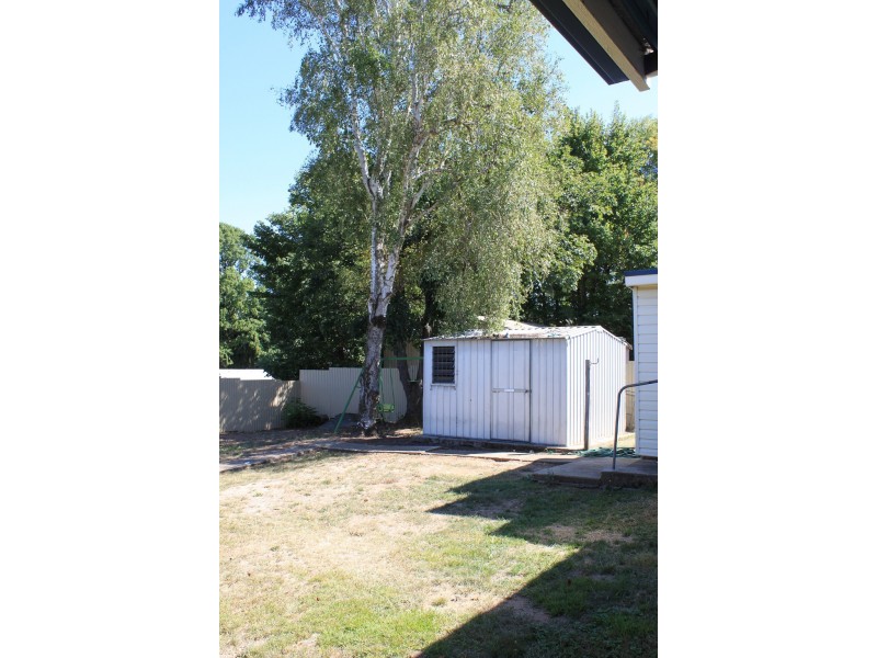 99 Winton Street, Tumbarumba NSW 2653