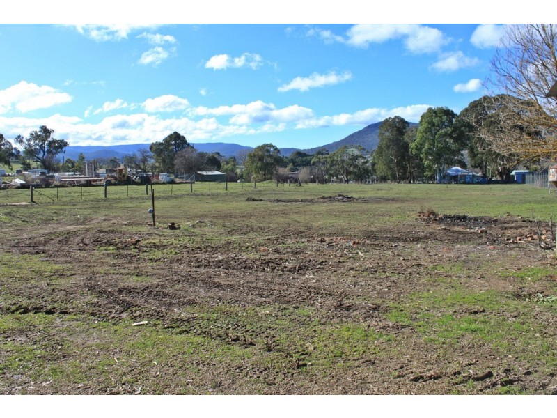 23 Bell Street, Tumbarumba NSW 2653