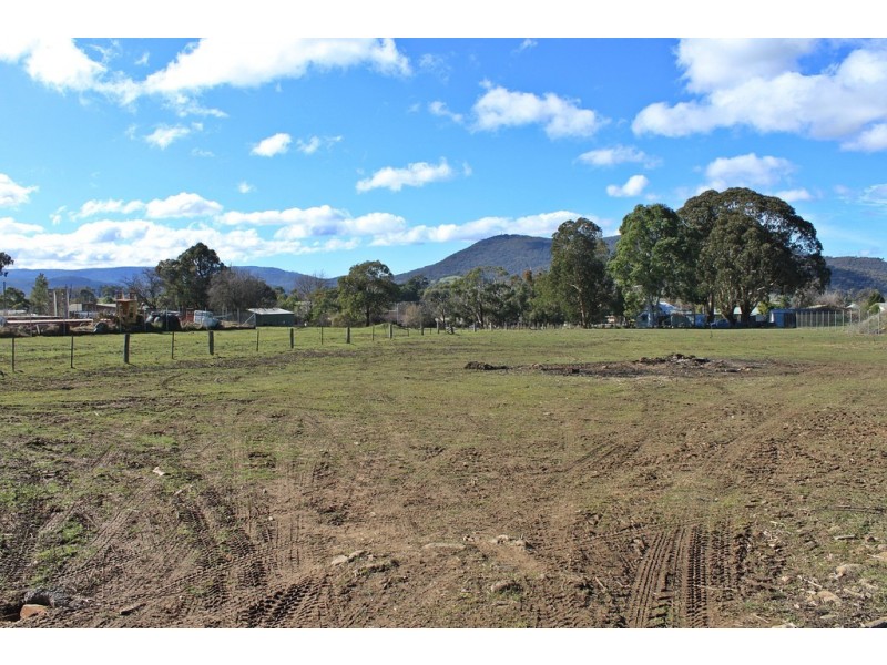 23 Bell Street, Tumbarumba NSW 2653