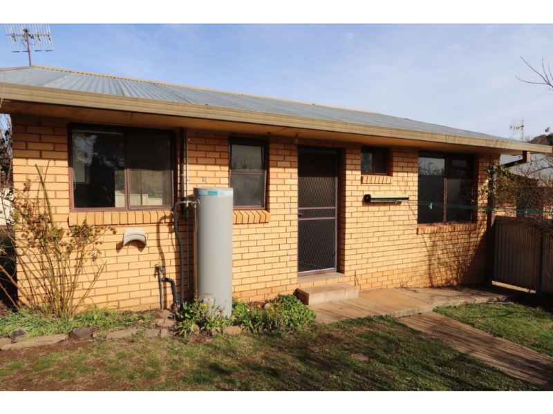4/12 Gilbert Street, Tumbarumba NSW 2653