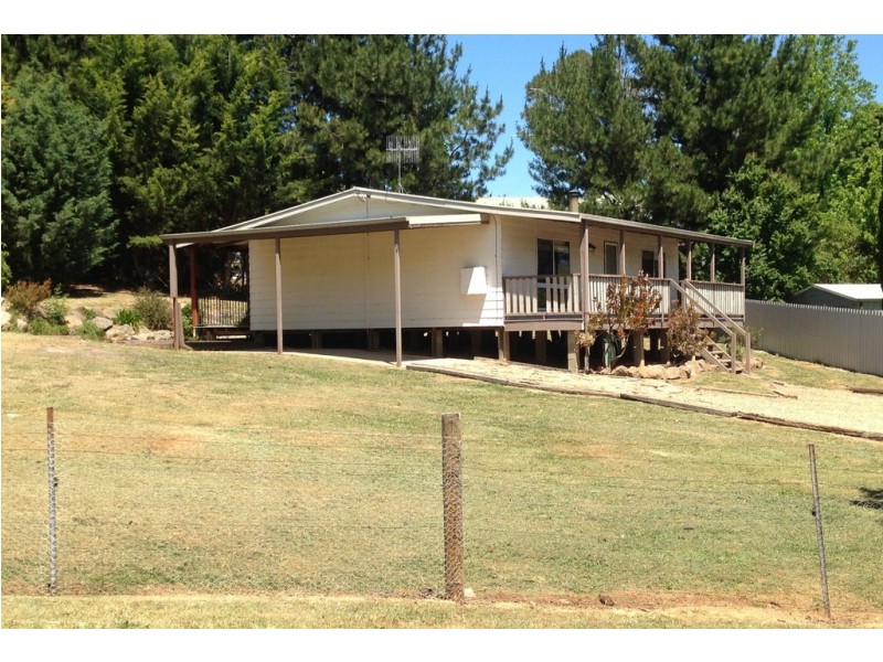 4 Kent Street, Tumbarumba NSW 2653