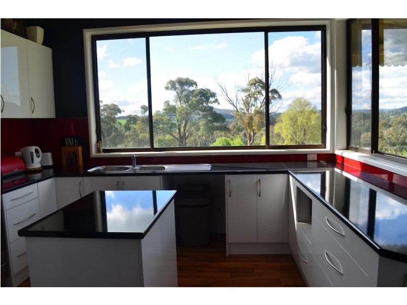 3 Horsley Road, Tumbarumba NSW 2653