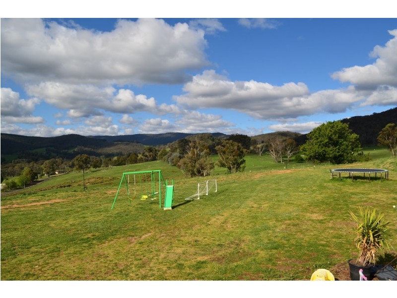 3 Horsley Road, Tumbarumba NSW 2653