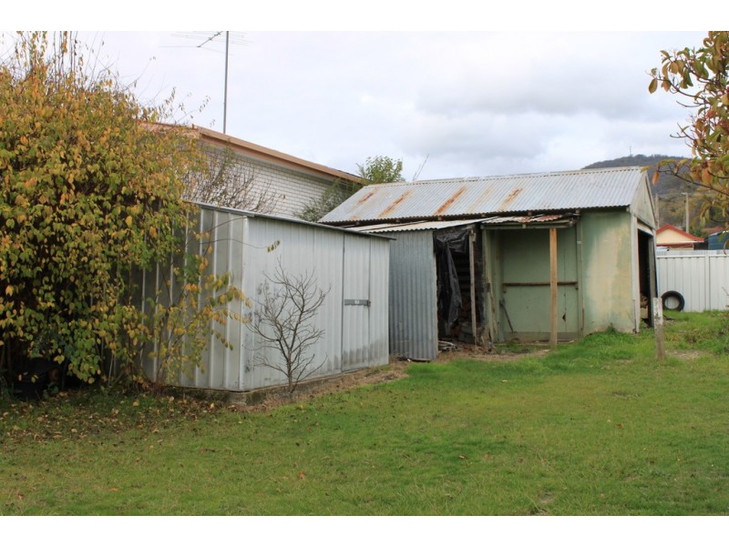 88 Winton Street, Tumbarumba NSW 2653