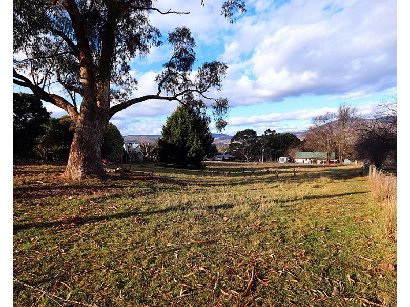 2 Hume Street, Tumbarumba NSW 2653