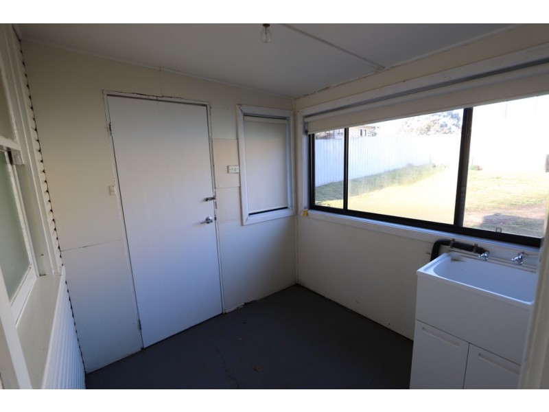 1/4 Bridge Street, Tumbarumba NSW 2653