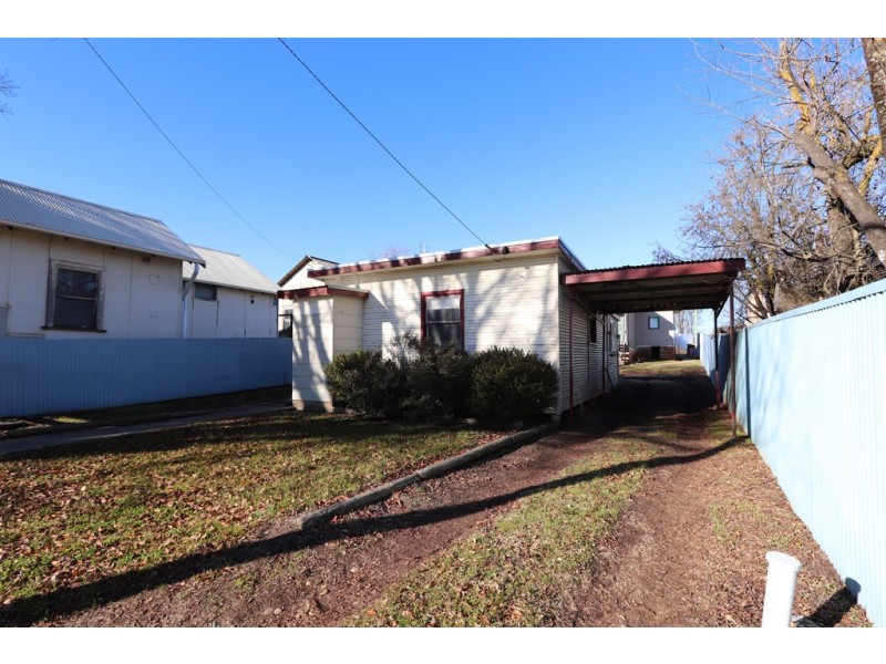1/4 Bridge Street, Tumbarumba NSW 2653