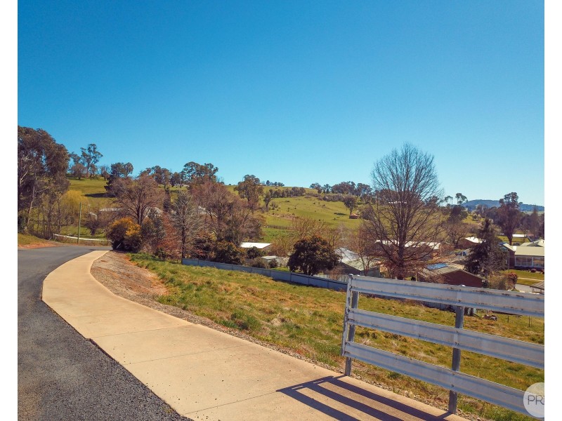 13 Albury Close, Tumbarumba NSW 2653