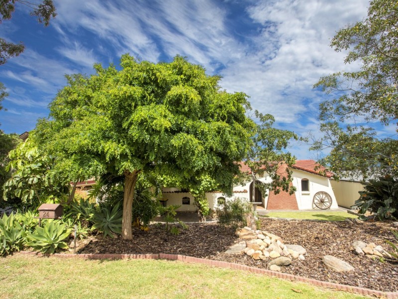 24 Amber Rd, Hope Valley SA 5090