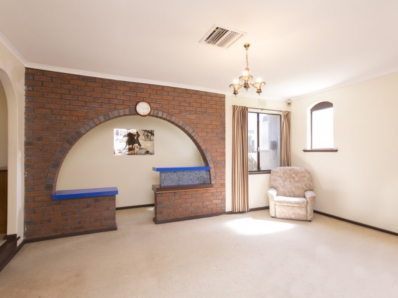 24 Amber Rd, Hope Valley SA 5090