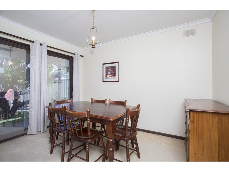 24 Amber Rd, Hope Valley SA 5090