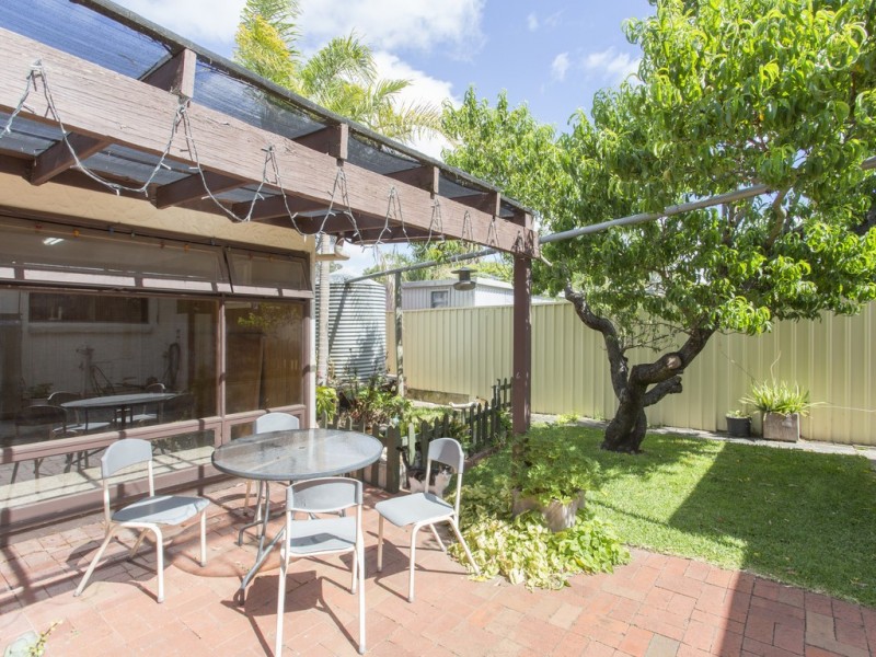 24 Amber Rd, Hope Valley SA 5090