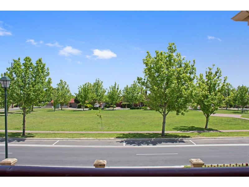 4 St. Michaels Circuit, Oakden SA 5086