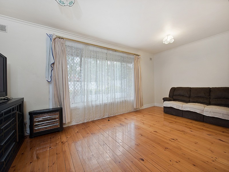 20 wimborne, Elizabeth Downs SA 5113