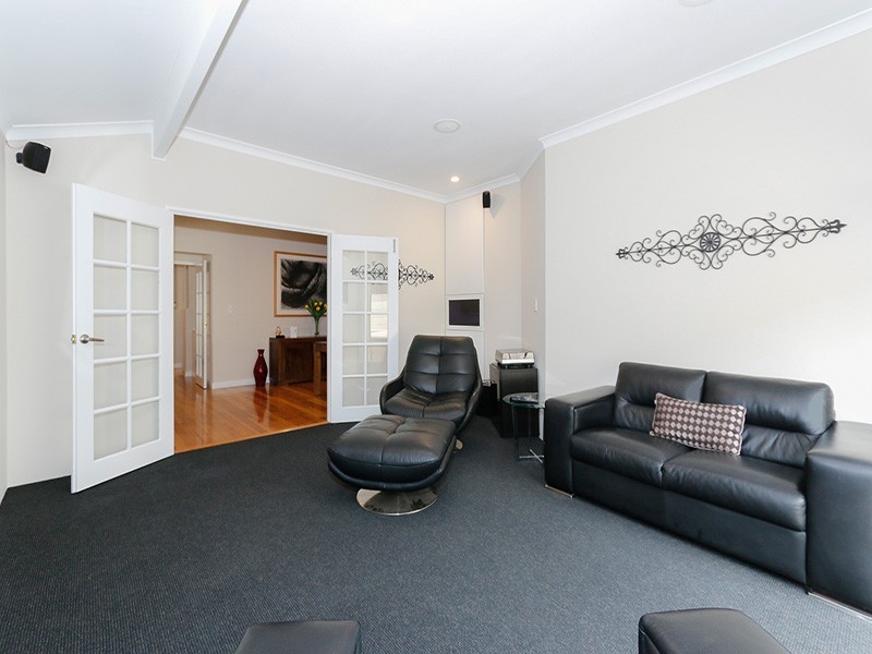 37 Constellation Drive, Ocean Reef WA 6027