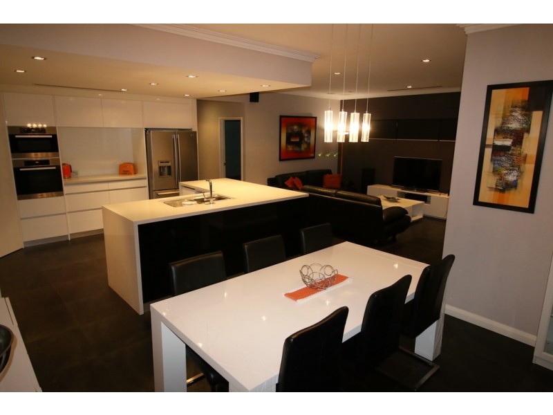 94B St Kilda Rd, Rivervale WA 6103