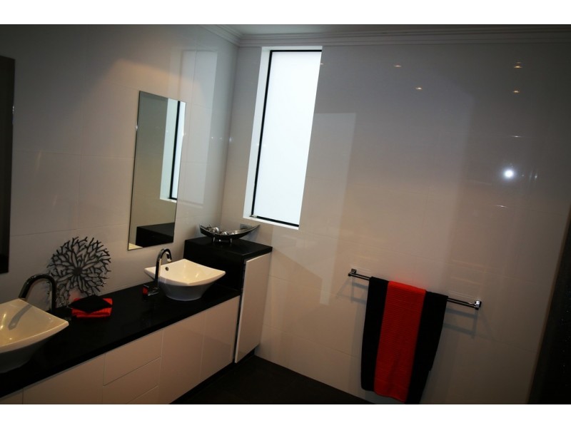 94B St Kilda Rd, Rivervale WA 6103