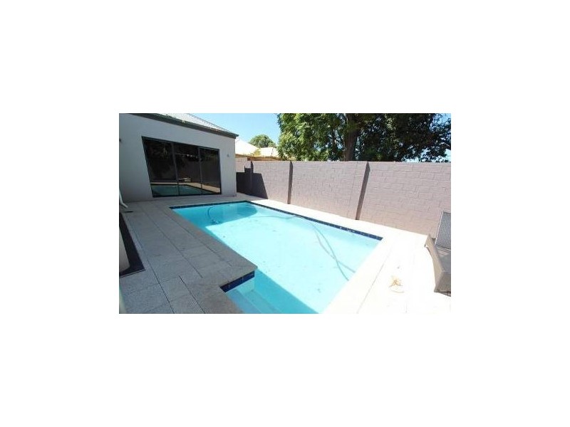 94B St Kilda Rd, Rivervale WA 6103