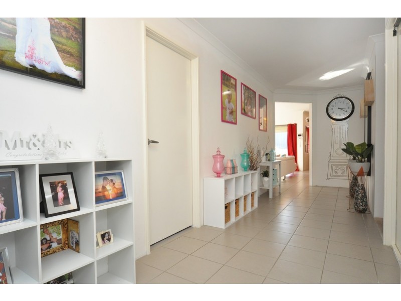 49 Fishbone Turn, Banksia Grove WA 6031