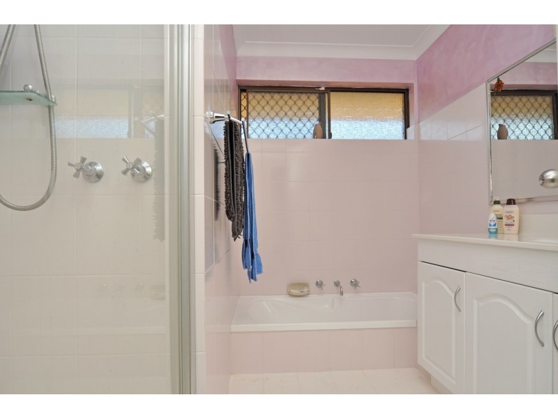 42 Verbena Cr, Dianella WA 6059