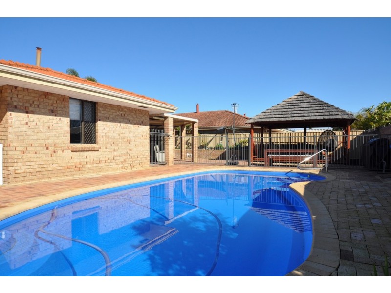 42 Verbena Cr, Dianella WA 6059