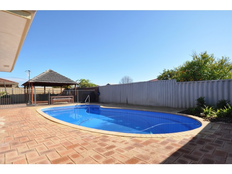 42 Verbena Cr, Dianella WA 6059