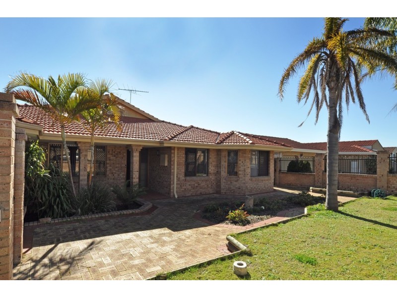 42 Verbena Cr, Dianella WA 6059