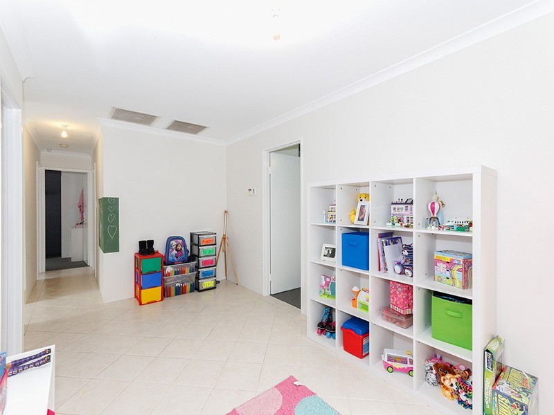 17 Daydream Way, Ridgewood WA 6030