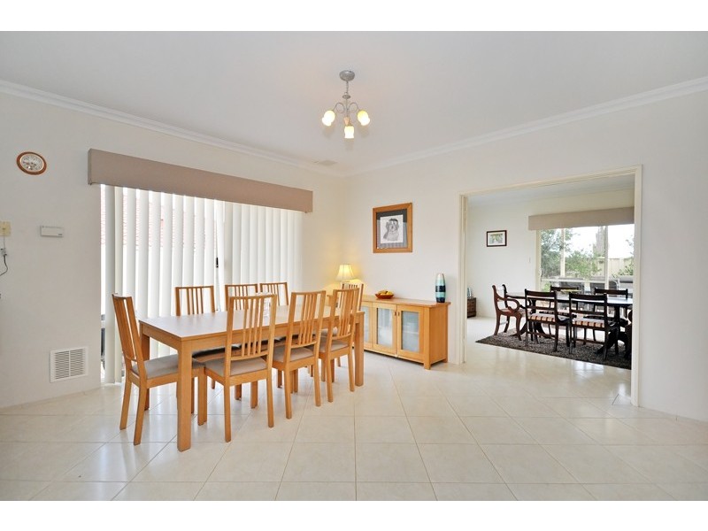 42 Keanefield Drive, Carramar WA 6031