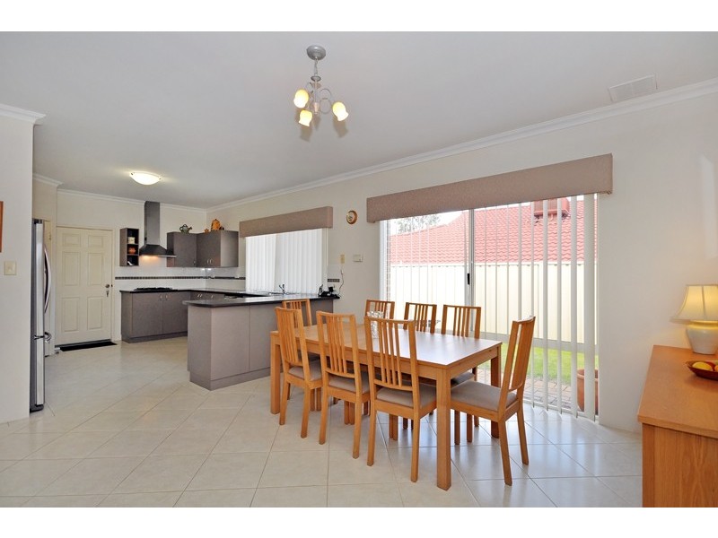 42 Keanefield Drive, Carramar WA 6031