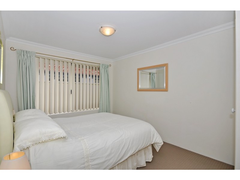 42 Keanefield Drive, Carramar WA 6031