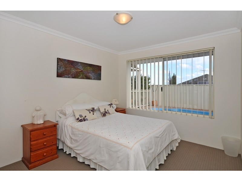 42 Keanefield Drive, Carramar WA 6031