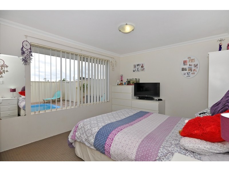 42 Keanefield Drive, Carramar WA 6031