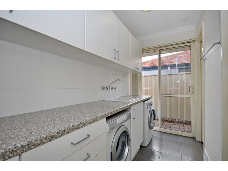 42 Keanefield Drive, Carramar WA 6031