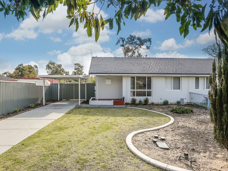 17 Manolas Way, Girrawheen WA 6064