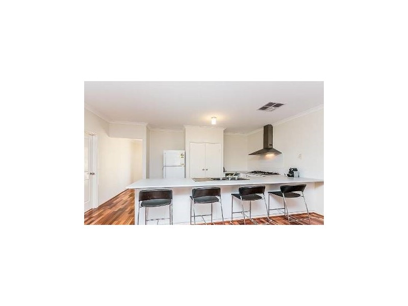 10 Coot Way, Tapping WA 6065